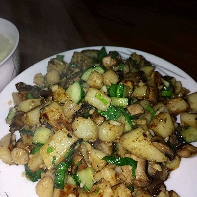 香蒜蘑菇土豆