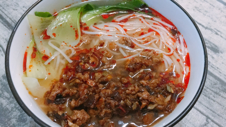 肉臊面的做法