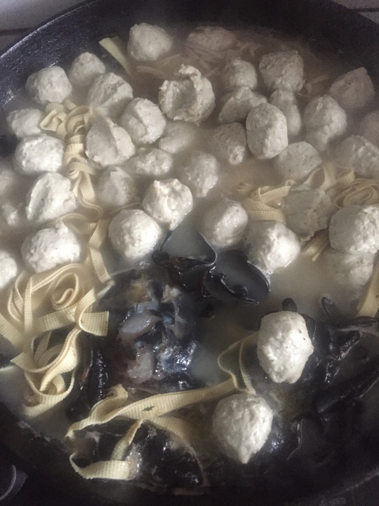 鱼丸一锅出的做法