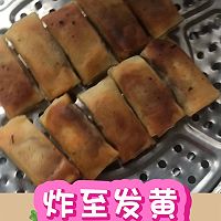 快手早餐:炸春卷(素食豆沙味)的做法图解3