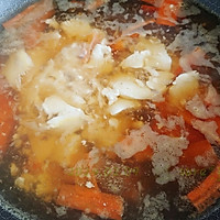 酸菜滚蛋胡豆汤的做法图解3