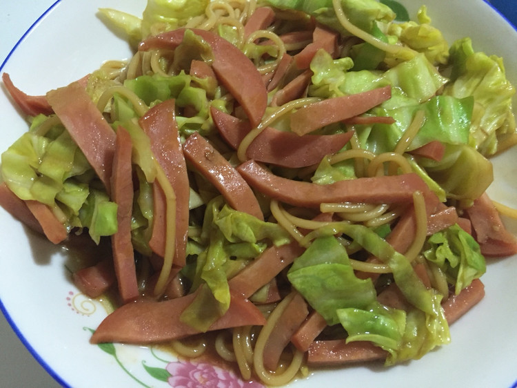 火腿炒面的做法