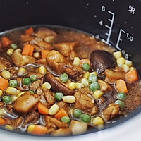 香菇焖鸡饭的做法图解7