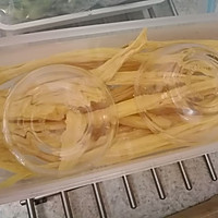 番茄腐竹炖牛腩的做法图解1