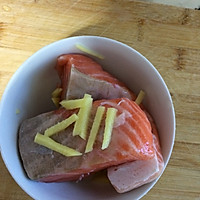 宝宝辅食之三文鱼肉松(一岁)的做法_【图解】