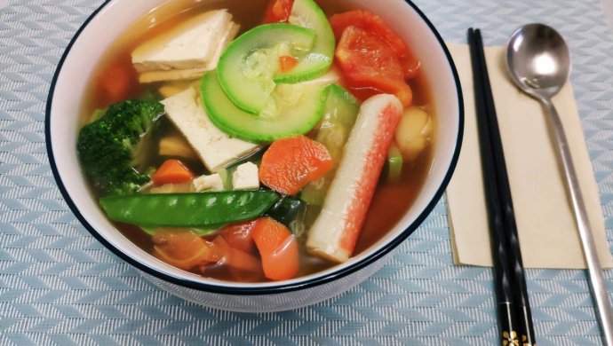 无油低脂:“绿肥红瘦”豆腐汤