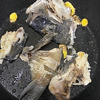 西红柿鱼丸野生鱼汤的做法图解3