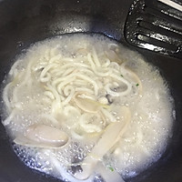 蘑菇浓汤乌冬面的做法图解4
