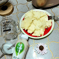 懒熊果汁－菠萝奶的做法图解1