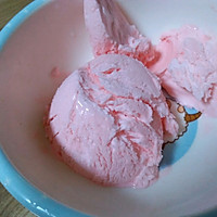 草莓冰淇淋的做法图解8