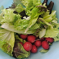 超简单怎么吃都不胖的鸡胸低脂沙拉的做法图解1