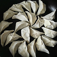 简易水煎饺的做法图解1