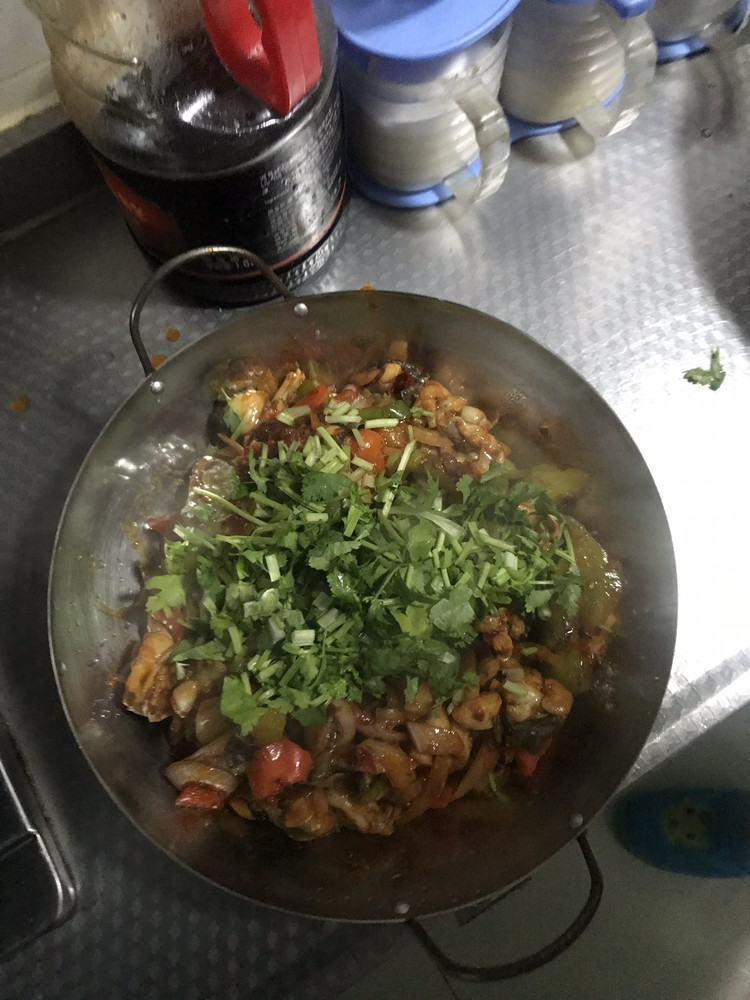 干锅牛蛙（家庭简易版）的做法