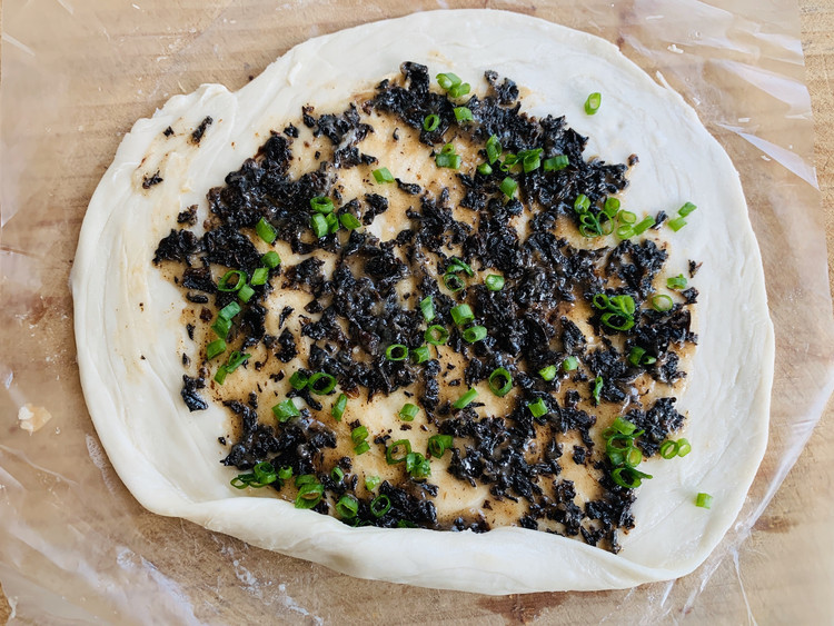 贫穷料理-梅干菜饼的做法