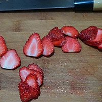 草莓芒果酸奶思慕雪的做法图解2