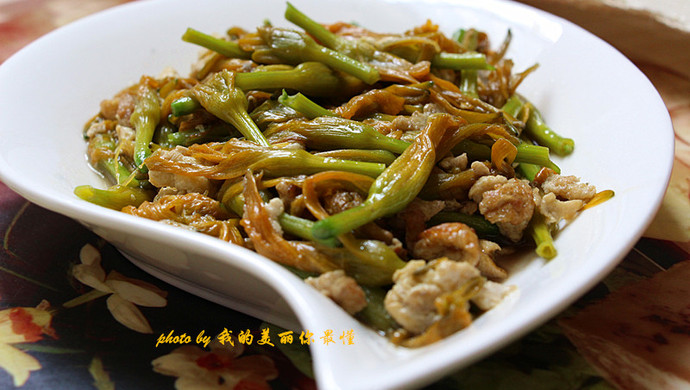 鲜花入菜，清淡香甜【鸡蛋炒黄花菜】