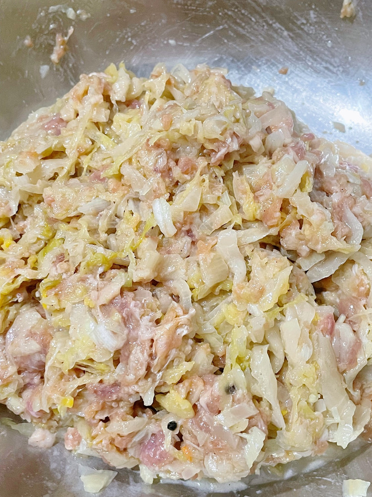 酸菜猪肉饺的做法