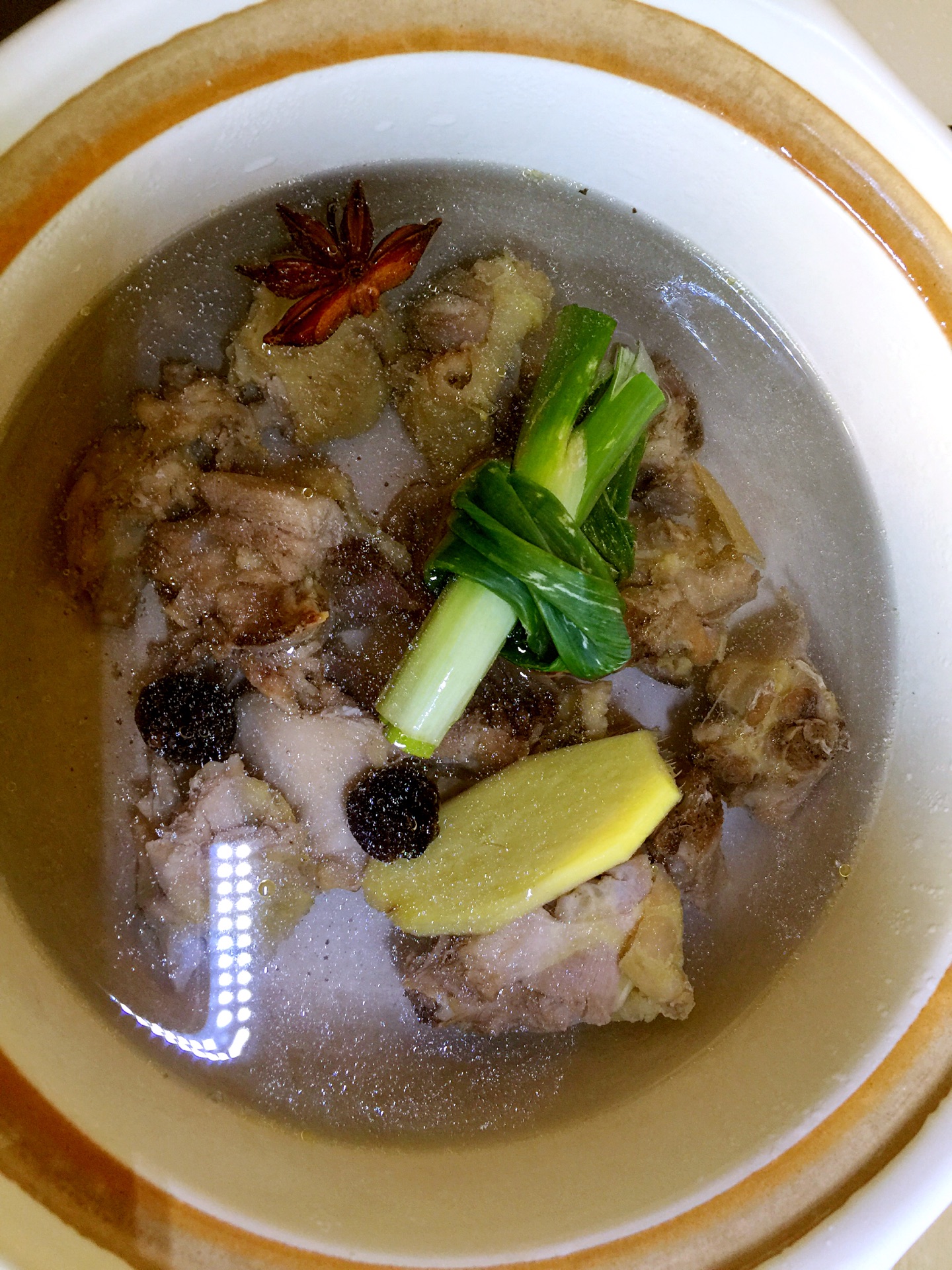 土鸡菌汤怎么做_土鸡菌汤的做法_豆果美食