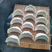 韭菜饺子的做法图解8