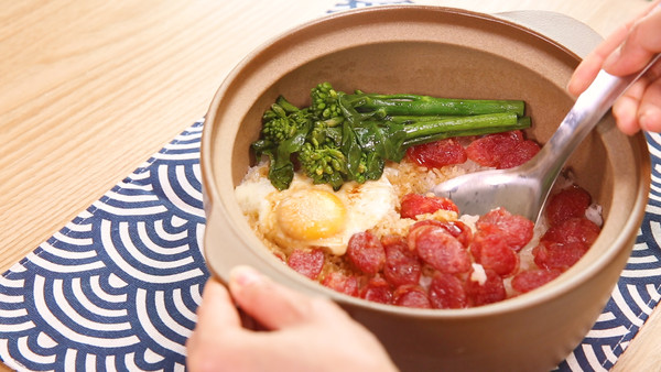 腊味煲仔饭
