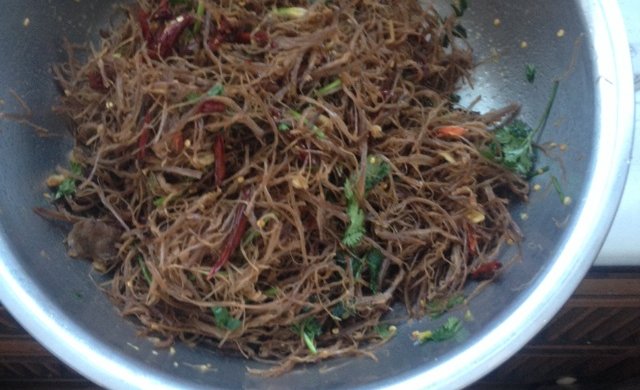 秘制拌牛肉丝