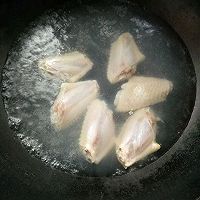 酱汁鸡翅的做法图解1
