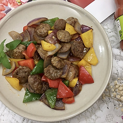 快炒牛肉丸菜椒