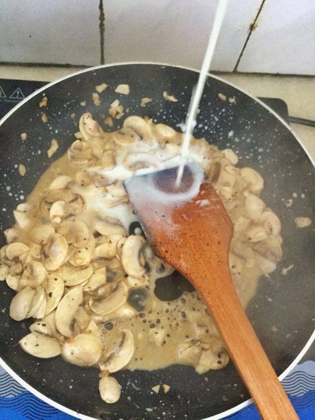 奶油蘑菇通心粉的做法图解16