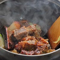 #下饭红烧菜#牛腩闷萝卜的做法图解7