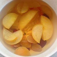 苹果黄芪水   超简单的做法，低成本养生的做法图解5