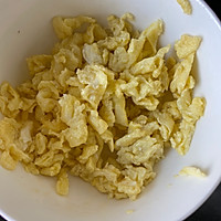 水煎韭菜鸡蛋饺子的做法图解3