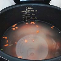 牛肉海鲜蔬菜粥的做法图解4