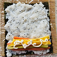 #换着花样吃早餐#美味寿司的做法图解5