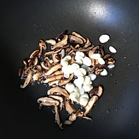 冬菇浸白菜芯的做法图解7