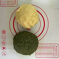 抹茶饼干的做法图解1
