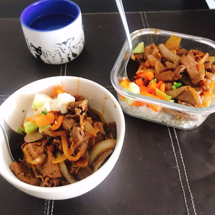 洋葱肥牛饭的做法