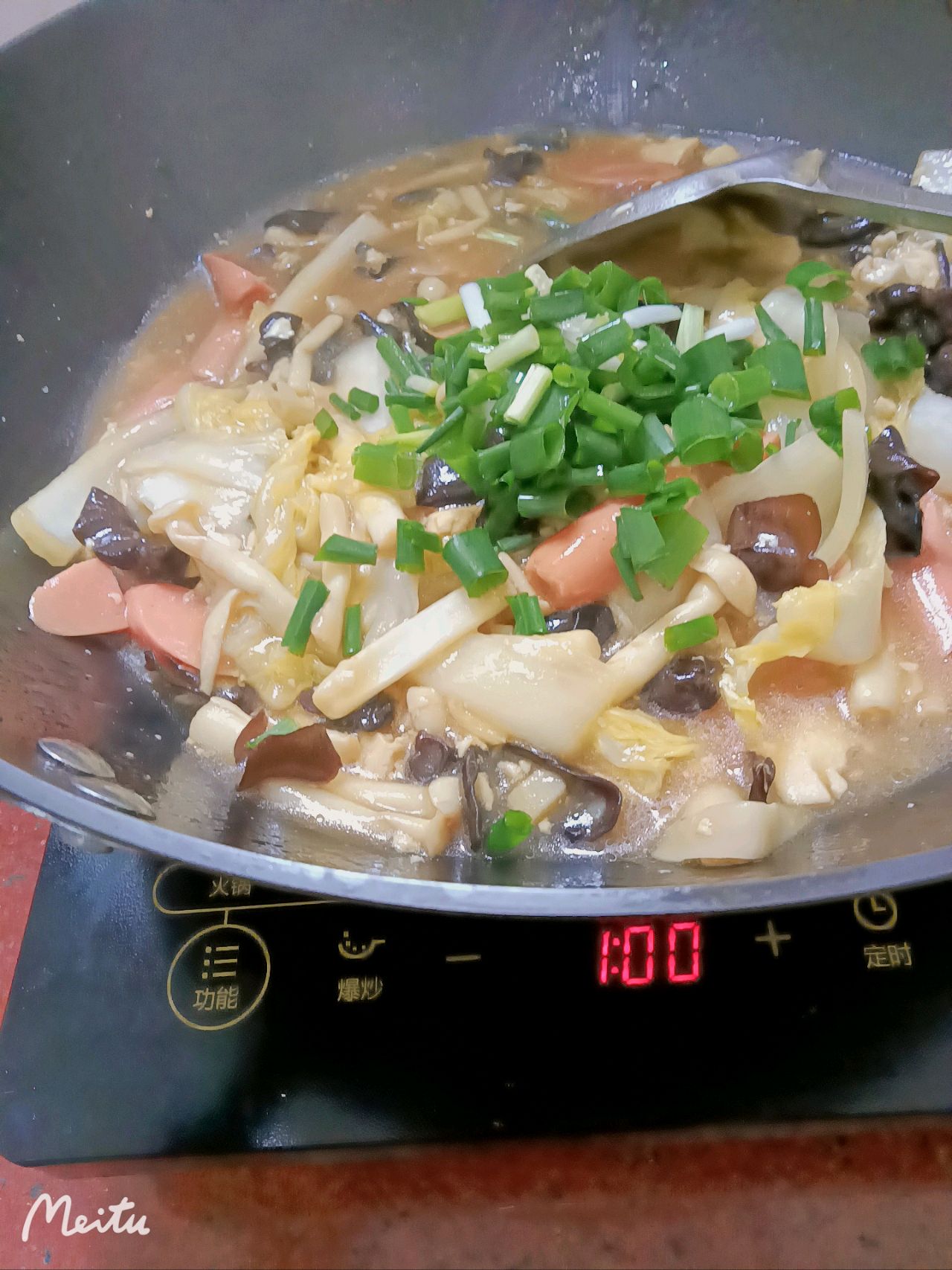 超好喝的鸡蛋菌菇豆腐汤，低脂低卡，味道鲜美，做法也超简单哦