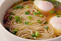 #春日露营#✨简单易做又鲜嫩美味的糖心蛋清汤面✨的做法