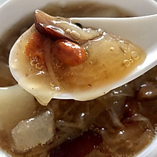 冰糖银耳雪莉羹 春秋季降噪润喉滋补一步到位