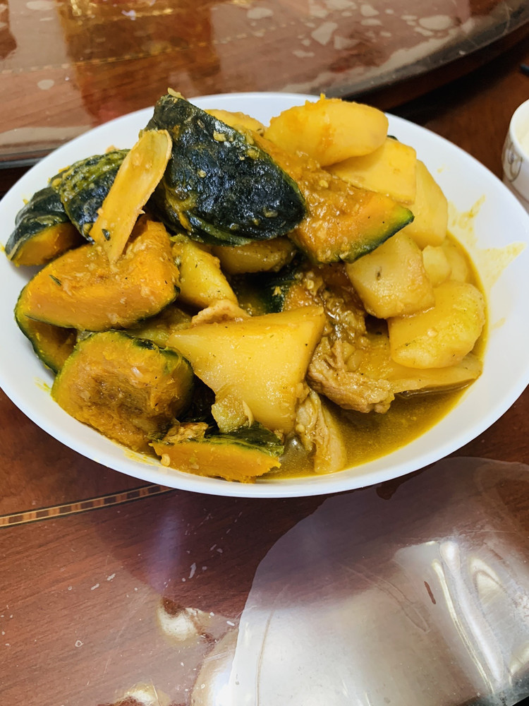 家的味道！浓香下饭的南瓜炖土豆的做法