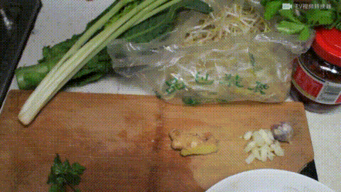 麻辣是江湖-水煮肉片的做法图解1