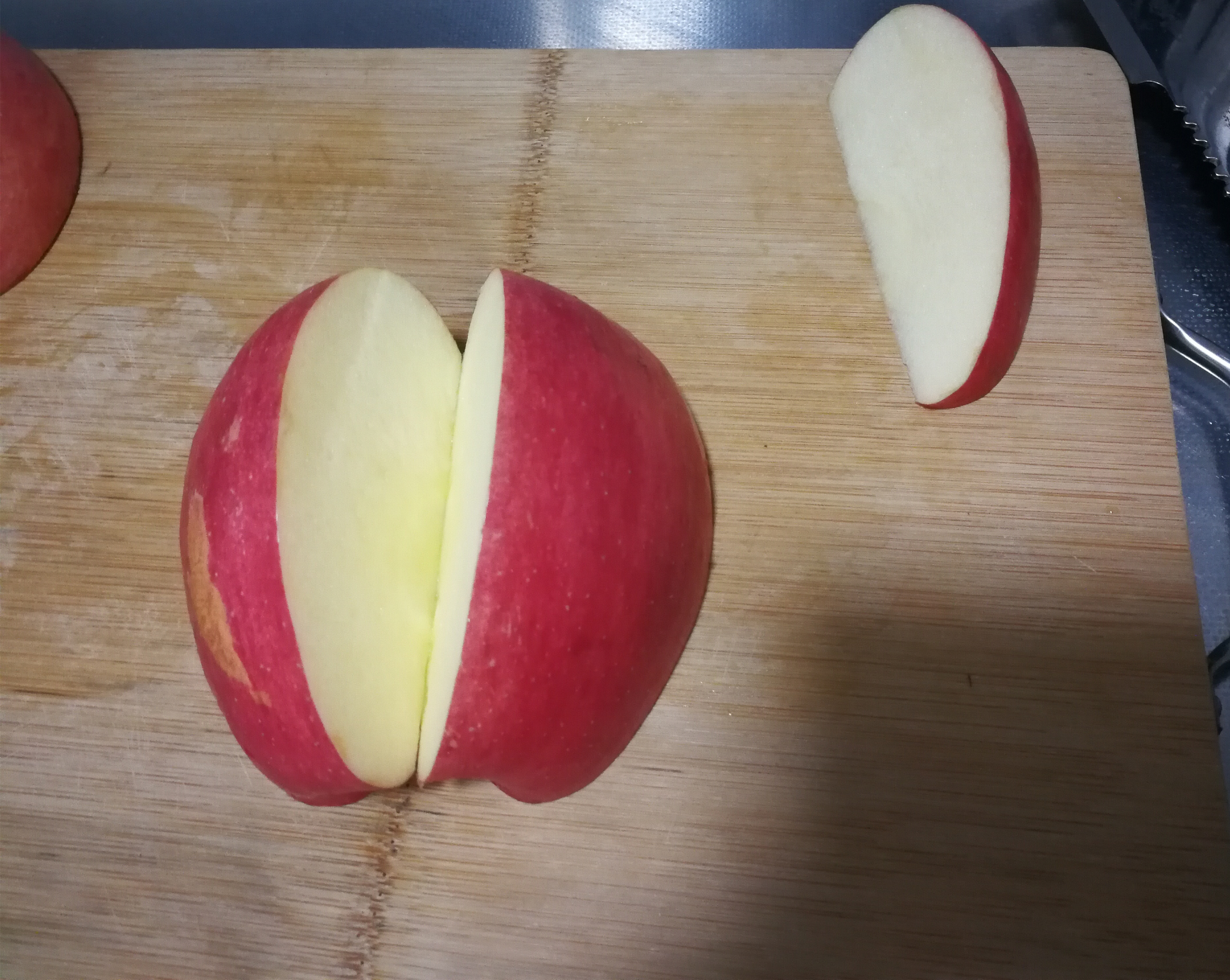 苹果花样切法怎么做_苹果花样切法的做法_笨丫_豆果美食
