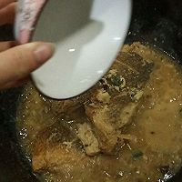红烧汤汁黄花鱼的做法图解5