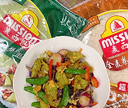 #节日美味就这么简单#时蔬炒卷饼的做法