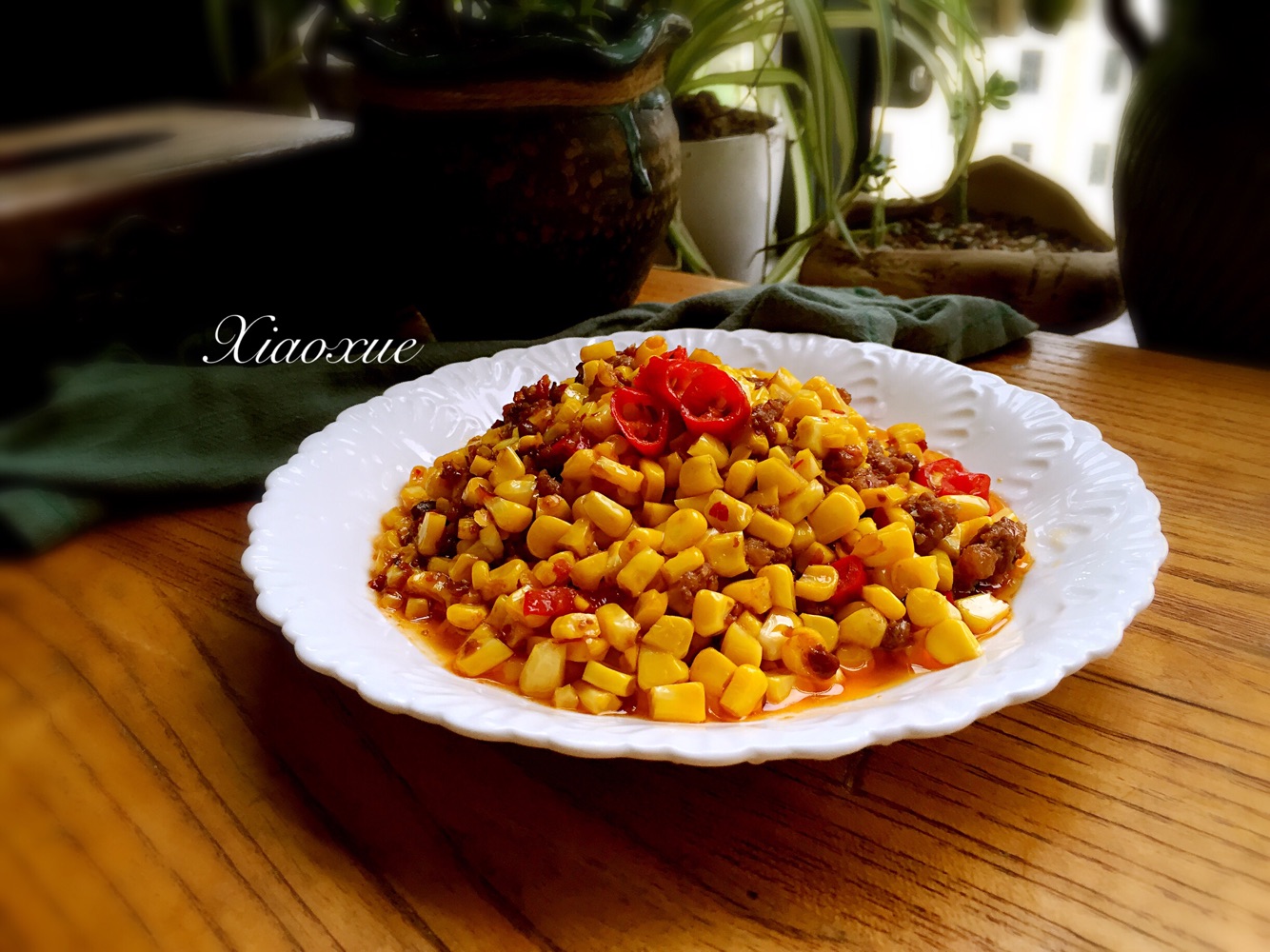 Corn with meat sauce