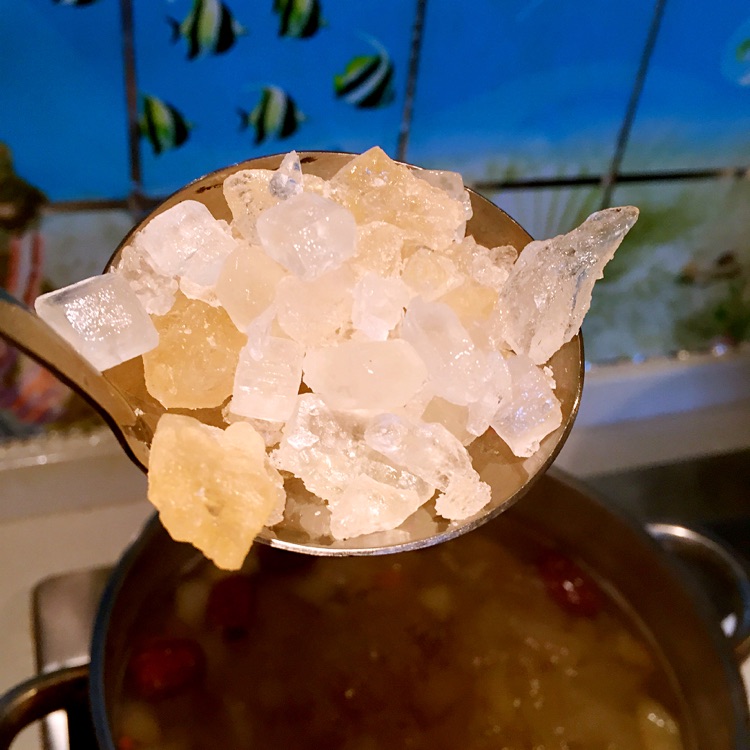 冰糖银耳雪梨羹的做法图解4