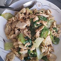 减肥鸡胸肉炒生菜的做法图解3