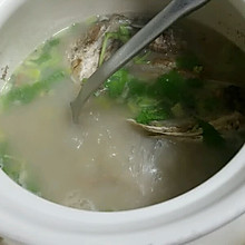 沙姜鱼头汤
