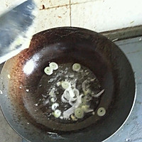 西葫芦炒鸡蛋的做法图解2