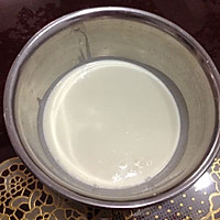 朗姆水果奶油生日蛋糕（淡奶油的打发）的做法图解2